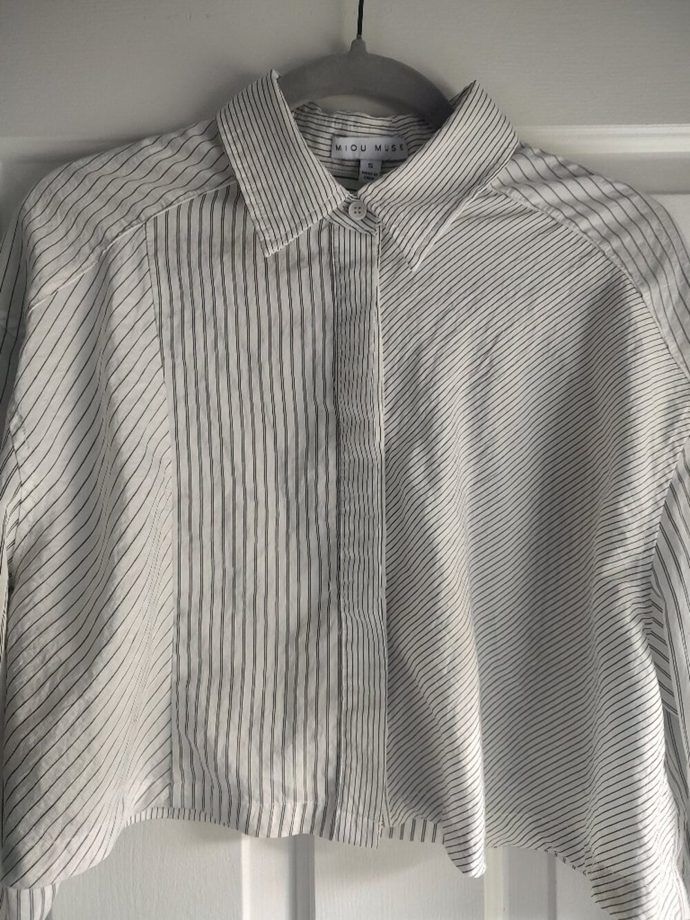 Miou Muse Cropped Button Down Shirt
